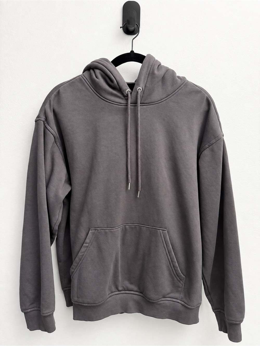 H&M Men’s Gray Pullover Hoodie Size Small Casual Essential Sweatshirt